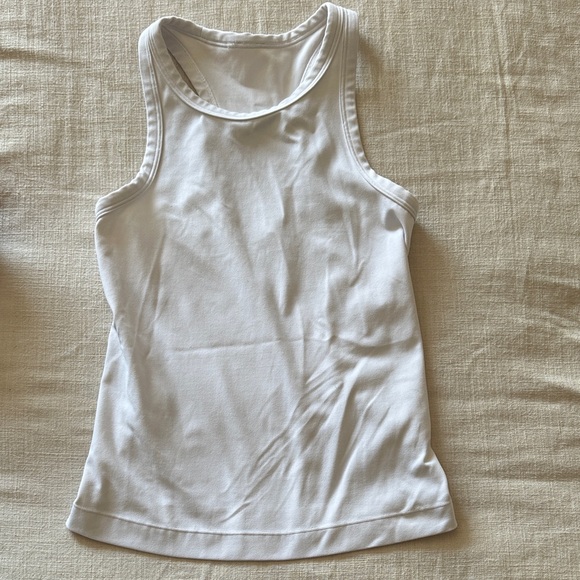 🤍 Lululemon White Racerback Tank Top (Size 00) - Picture 3 of 4